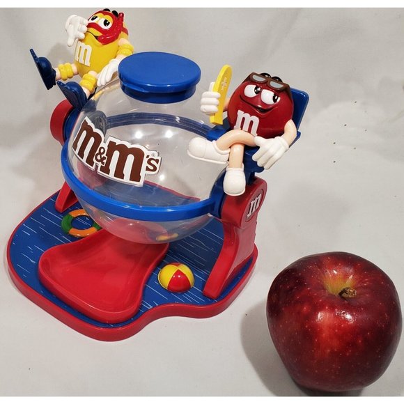 M&M Candy Dispenser "Make a Splash Beach" Collectible Limited Edition - Picture 1 of 1
